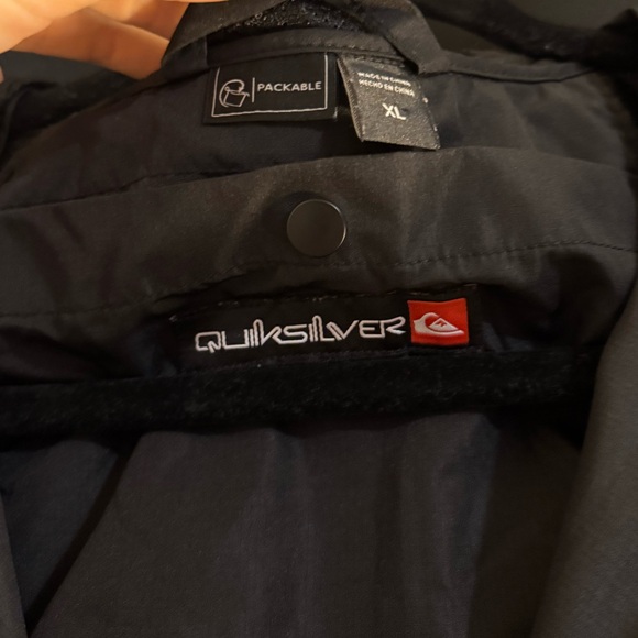 Quicksilver Packable Jacket - Picture 3 of 4